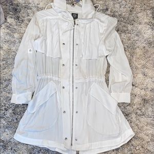 VINCE CAMUTO WHITE JACKET 🧥